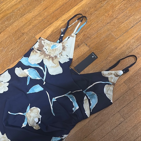 Draw You Close Navy Blue Floral Sleeveless Surplice Midi Dress - Picture 6 of 8